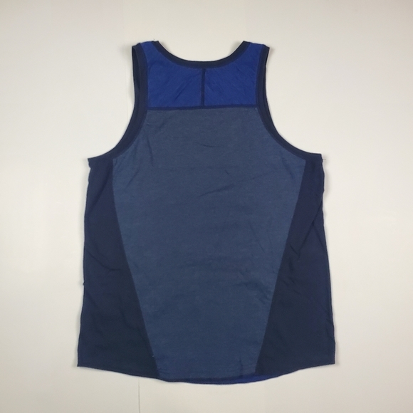 2x AEO Sports Tank Tops - Picture 7 of 9